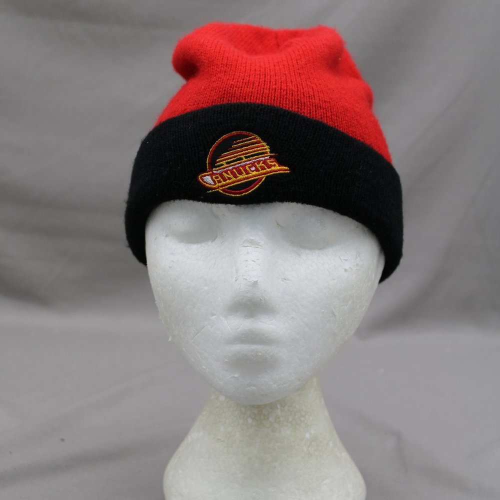 Vancouver Canucks Toque (VTG) - Two Tone Speeding Skate - Adult Stretch Fit